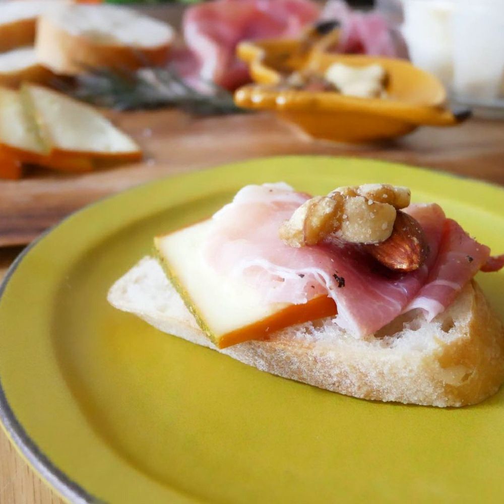 スモークチーズ-燻製2段仕込み-（山椒味）